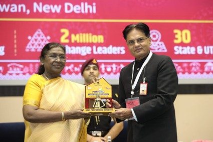 Ministry gets award for outstanding contribution to implementation of PMJANMAN